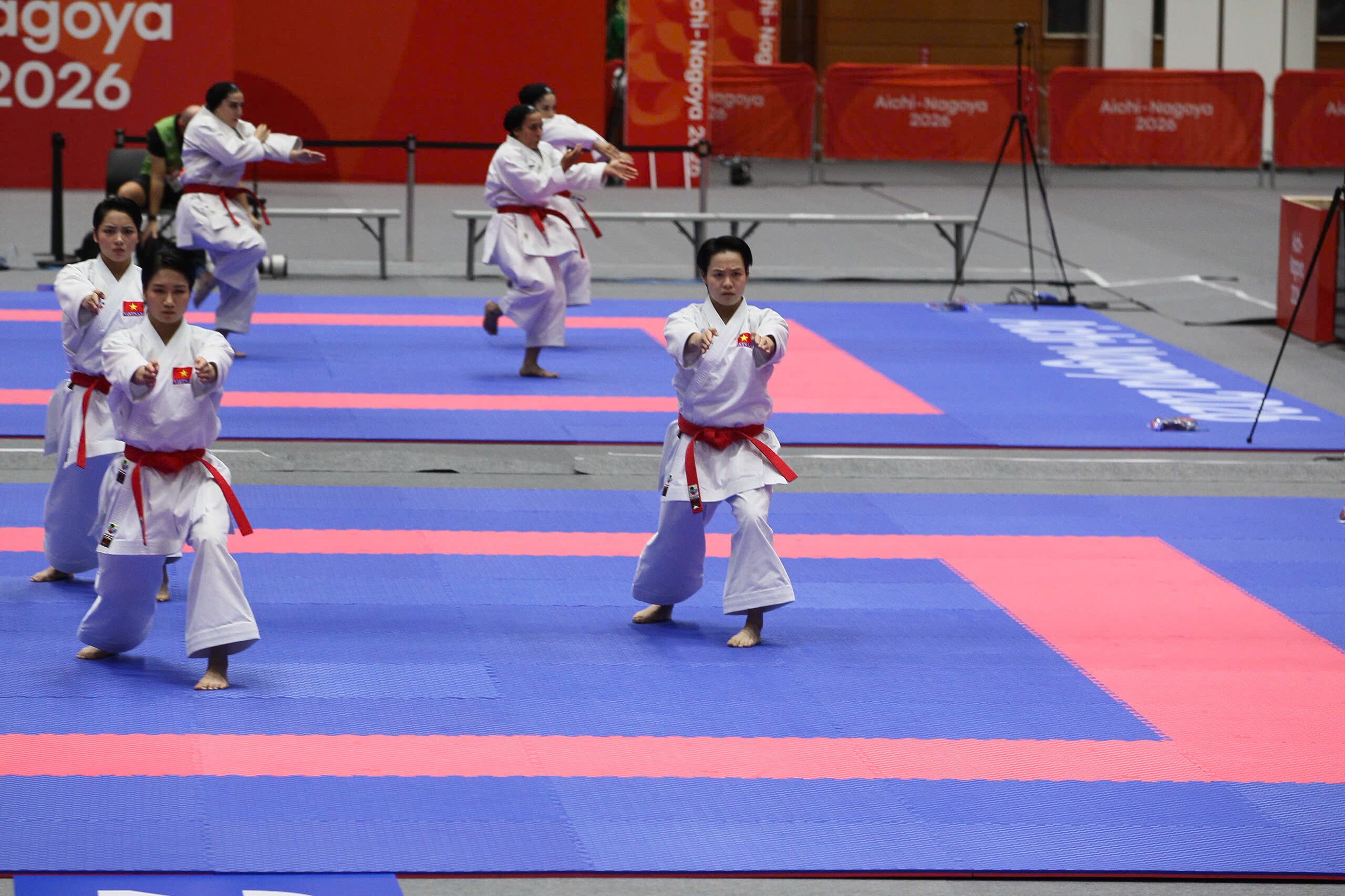 Trực tiếp ASIAD 22/9: Wushu chắc chắn có huy chương, võ sĩ Việt Nam rời sân bằng cáng - 8