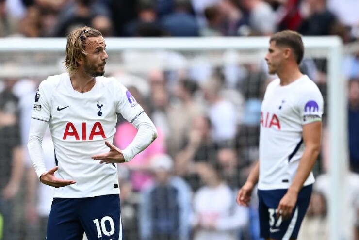 Tottenham mất hàng chục triệu bảng vì đá kém, MU cần lấy đó làm gương