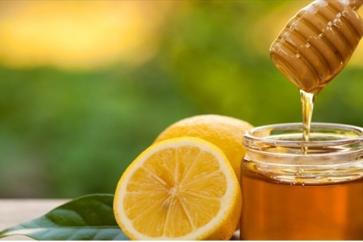 Uống gì để gan khỏe, da bớt nổi mụn?
