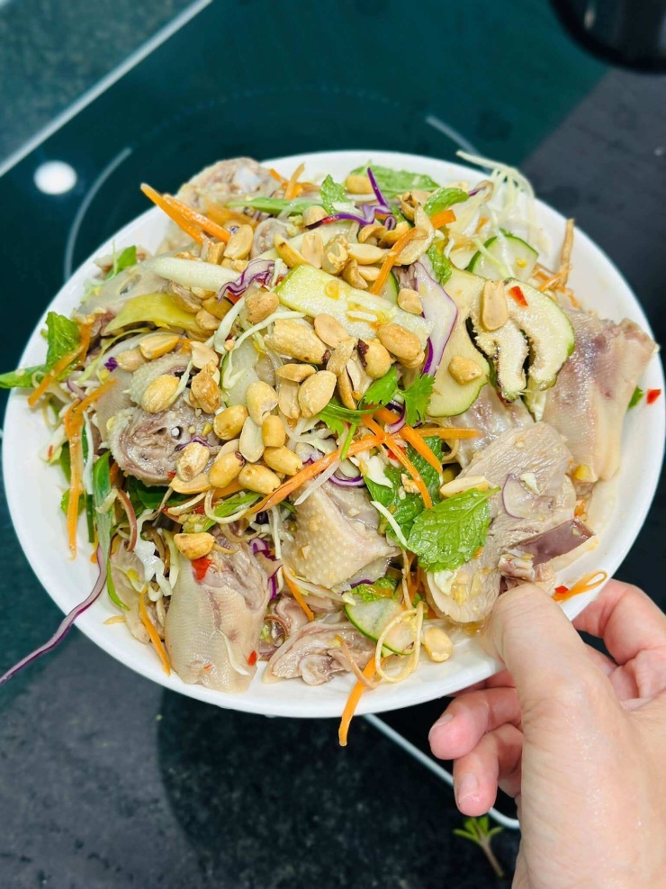 Loại thịt mát rượi, ăn vào mùa thu tốt tim, dưỡng tóc, hỗ trợ giảm cân, tăng sức đề kháng, làm gỏi cực ngon - 4