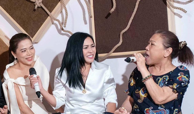 Từ phải sang: ca sĩ Siu Black, Phương Thanh, Mỹ Lệ trong chương trình kỷ niệm 10 năm Minh Thuận qua đời. Ảnh: Trịnh Quốc Huy