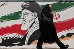 Iran đề xuất mở lại eo biển Hormuz trong 7 ngày nếu Mỹ giảm sức ép quân sự