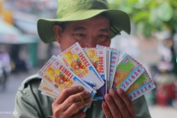 Bình quân mỗi năm người Việt chi hơn 100.000 tỷ đồng mua vé số