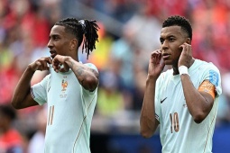 Tin mới nhất bóng đá chiều 23/9: Mbappe lên tiếng về khả năng Olise gia nhập Real Madrid