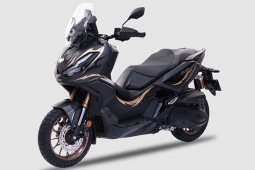 Honda tung bộ đôi maxi-scooter 330cc phiên bản đặc biệt, giá từ 159 triệu đồng