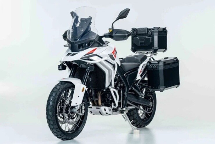 Mô tô mới mạnh 115 mã lực, trang bị radar cao cấp, giá từ 181 triệu đồng