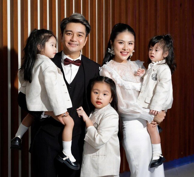 Vân Trang hiện có cuộc sống viên mãn bên ông xã Hữu Quân và các con tại biệt thự sang trọng rộng 1.000m2, khu nghỉ dưỡng sinh thái khoảng 50.000m2 cùng nhiều bất động sản.