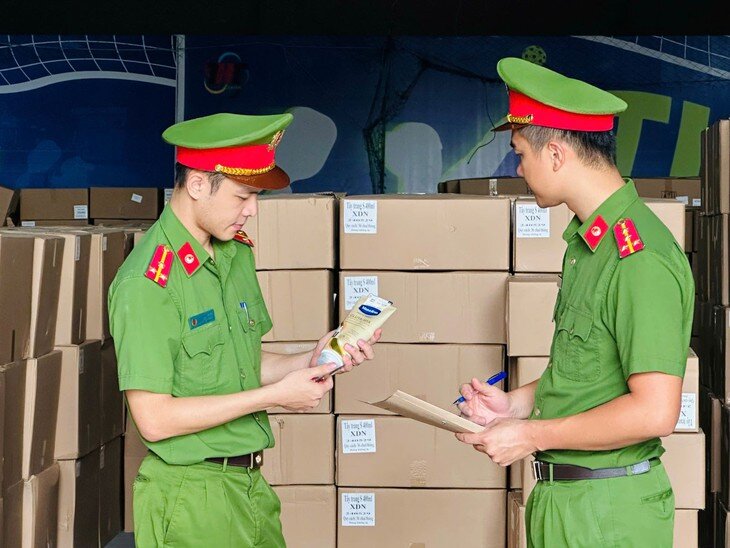 Tang vật bị thu giữ tại công an. Ảnh: CATH.