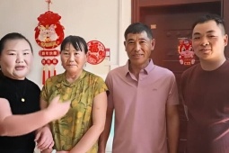 Con dâu mai mối mẹ ruột cho bố chồng