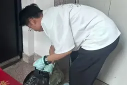 Kiếm tiền với dịch vụ đổ rác hộ