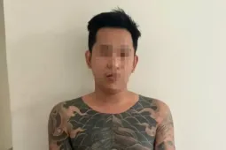 Cảnh sát đón lõng đường ra cửa khẩu, bắt nghi phạm vụ giết người ở Lâm Đồng