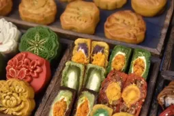 Uống trà không 'đốt cháy' lượng đường trong bánh Trung thu