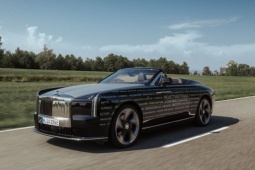 Rolls-Royce trình làng mẫu xe Nightingale đặc biệt giới hạn
