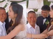 Rưng rưng cảnh bố khóc hu hu khi con gái lấy chồng, cô dâu dỗ mãi không nín