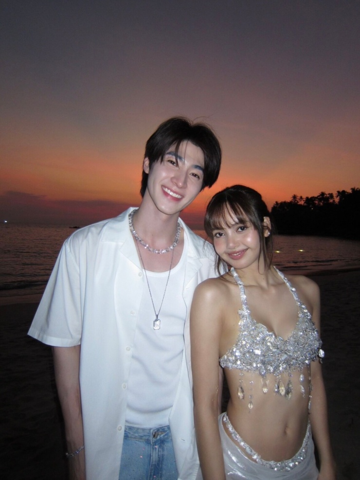 Hình ảnh Lisa và Blue Pongtiwat từng thu hút sự chú ý của người hâm mộ. (Ảnh: Instagram)
