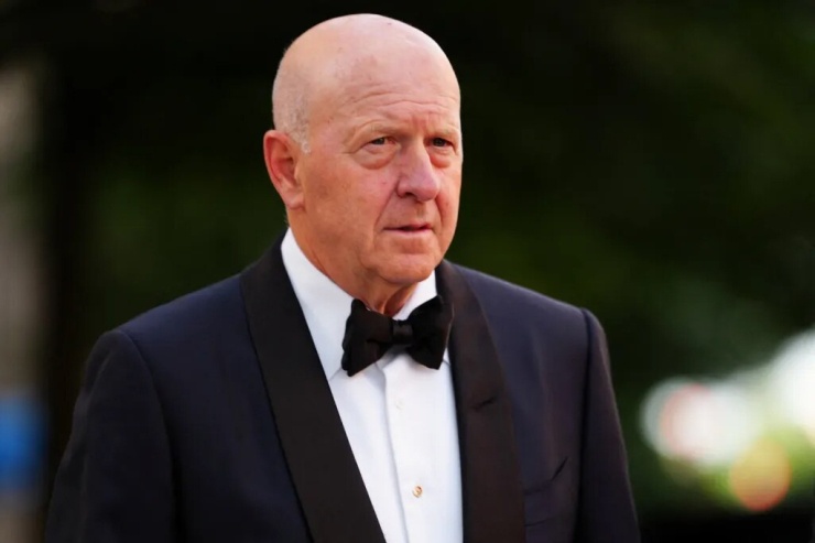 David Solomon, CEO Goldman Sachs, một mình tới dự tiệc.