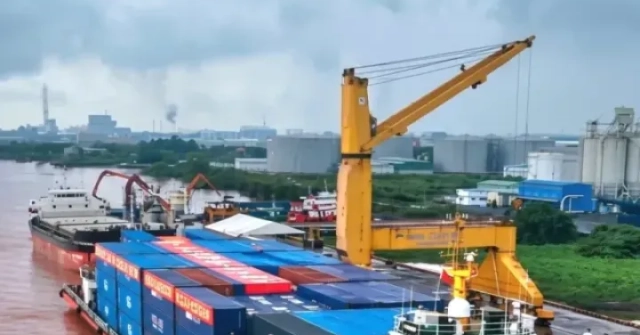 Chuyến tàu đầu tiên qua "kênh đào thế kỷ" Trung Quốc về Cần Thơ