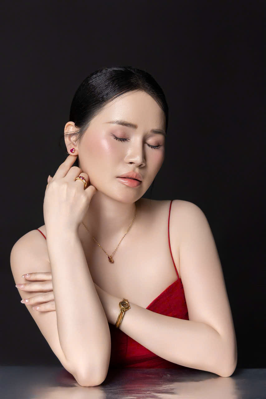 Nhà thiết kế trang sức Nguyễn Hoàng Yến.