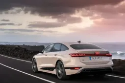 Xác lập kỷ lục thế giới về xe điện đi được xa nhất