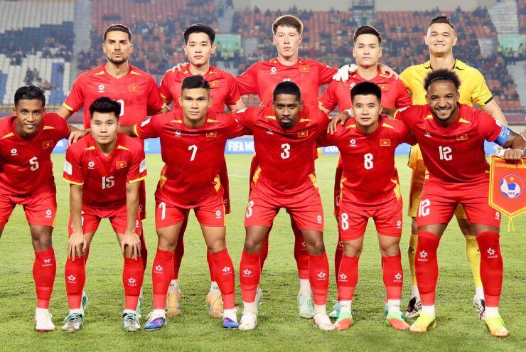 Việt Nam giúp FIFA ASEAN Cup hấp dẫn hơn AFF Cup, TBN hạ ĐT Anh thị uy cả thế giới (Clip 1 phút)