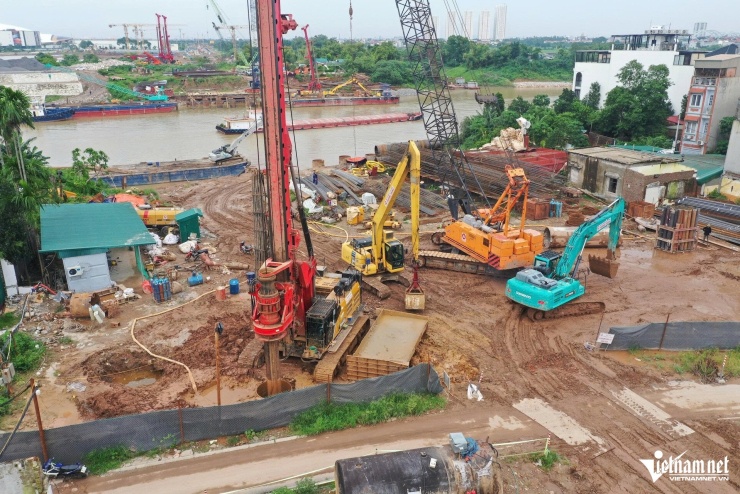 Cận cảnh đại công trường xây dựng siêu cầu gần 20.000 tỷ ở Hà Nội - 11
