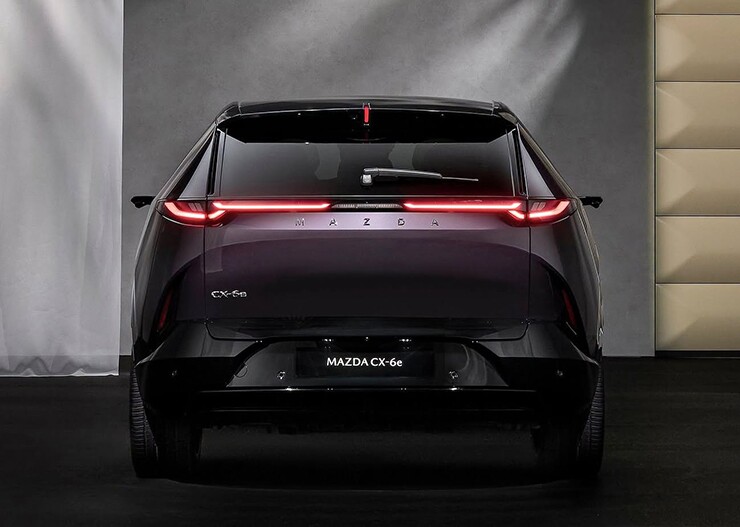 Mazda CX-6e chốt ngày ra mắt, SUV điện có màn hình siêu khủng - 5