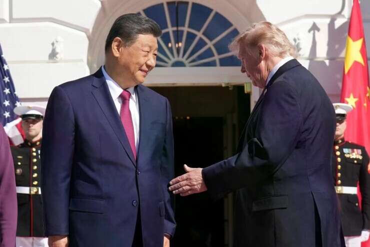 Tổng thống Donald Trump mời Chủ tịch Tập Cận Bình mua vũ khí Mỹ