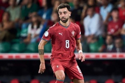 Tin mới nhất bóng đá sáng 29/9: Bruno Fernandes tiếp tục ở lại tuyển Bồ Đào Nha