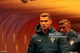 Ronaldo giận dữ vì ngồi dự bị cả trận, không tri ân HLV Jesus và người hâm mộ