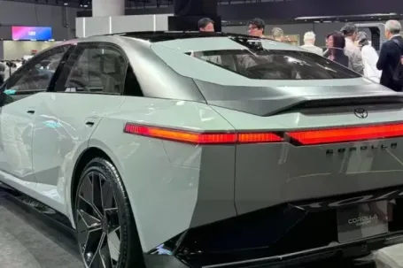 Xe Toyota bán chạy nhất mọi thời đại sắp có màn ‘lột xác’