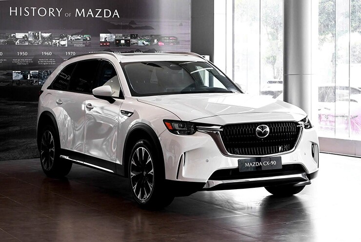 Mazda CX-90 PHEV bất ngờ giảm giá hơn 80 triệu đồng tại đại lý