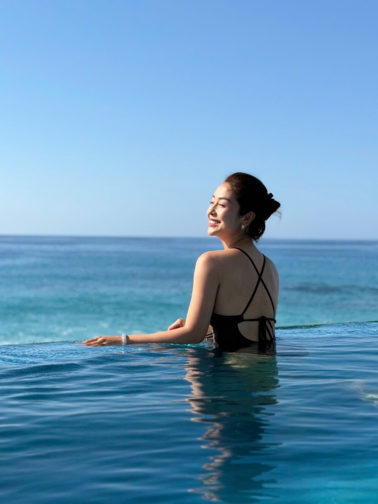 Jennifer Phạm khoe vẻ gợi cảm ở biển Mexico - 6
