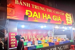 Sau Trung thu, bánh 'đại hạ giá' vẫn ế ẩm