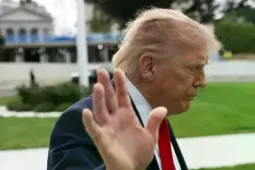 Tổng thống Trump lên tiếng về thông tin ra điều kiện nới trừng phạt Iran