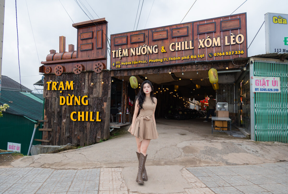 Mặt tiền Trạm Dừng Chill trên đường Huỳnh Tấn Phát (Ảnh: Tiệm Nướng Trạm Dừng Chill)