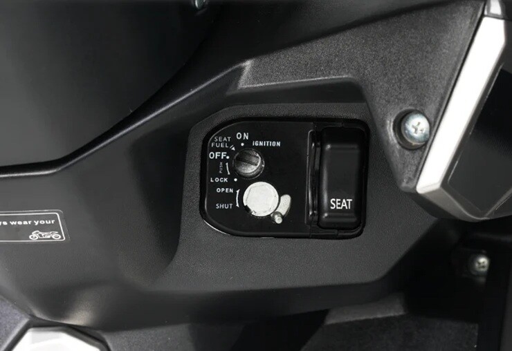 Kawasaki bất ngờ trình làng xe ga giá 32 triệu đồng, thách thức Air Blade - 5