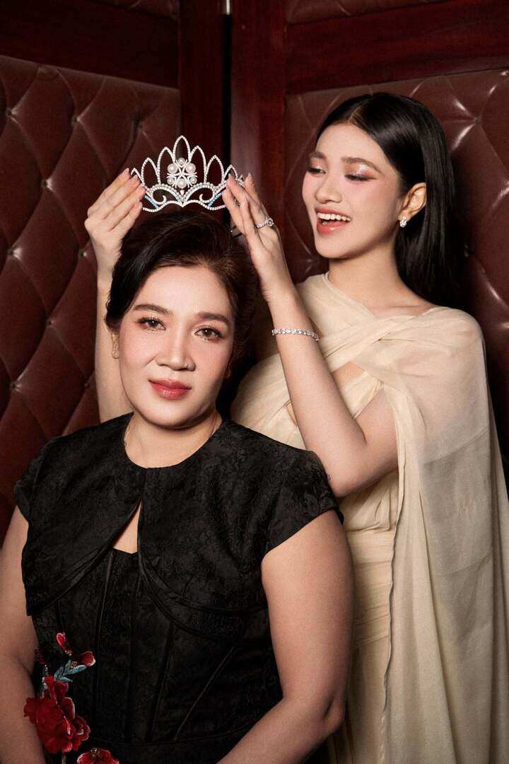 Á hậu để mặt mộc đóng 'Trại buôn người': Tuổi thơ khó khăn, từng bị chê nhan sắc - 6