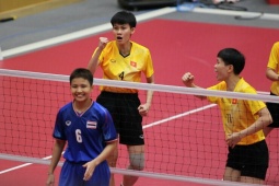 Trực tiếp ASIAD 30/9: Tuyển cầu mây nữ Việt Nam thi đấu gay cấn với Thái Lan ở set 1