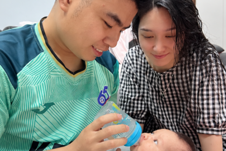Chàng trai Hà Nội hoãn cưới vì mẹ sinh em bé