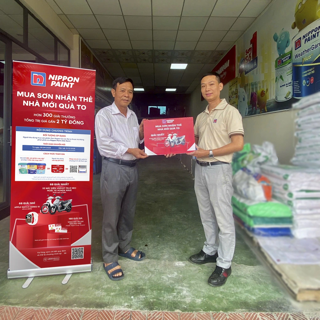 Hàng trăm gia đình Việt may mắn trúng thưởng trong chương trình “Mua sơn nhận thẻ – Nhà mới quà to” 2025