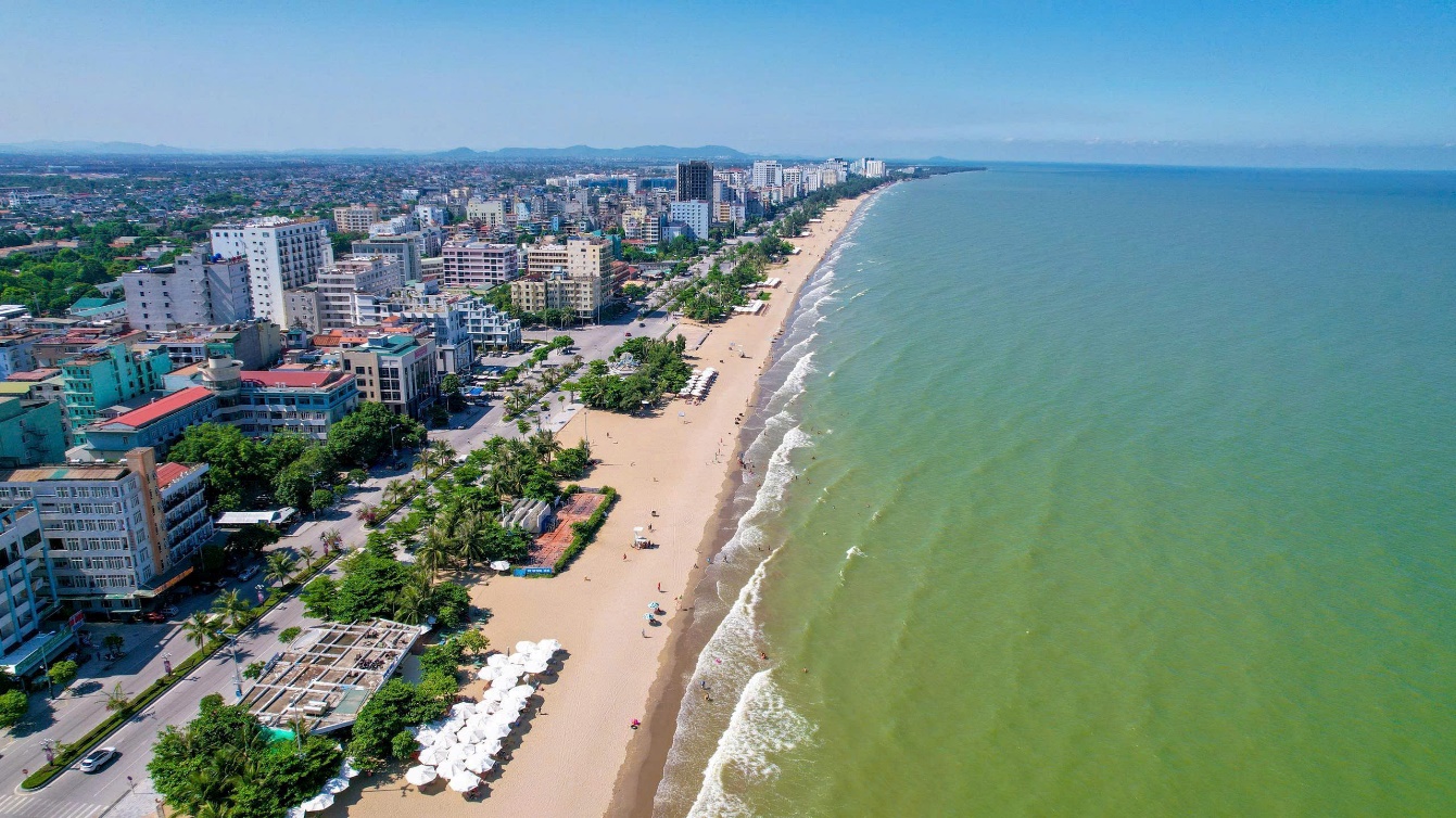 Sầm Sơn – điểm khởi đầu của “Hành trình di sản”, nơi sắc biển mở lối cho hành trình khám phá chiều sâu văn hóa xứ Thanh. Ảnh: Sở Văn hóa, Thể thao và Du lịch tỉnh Thanh Hóa