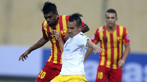 Selangor - HN.T&T: An bài trong hiệp 1 - 1