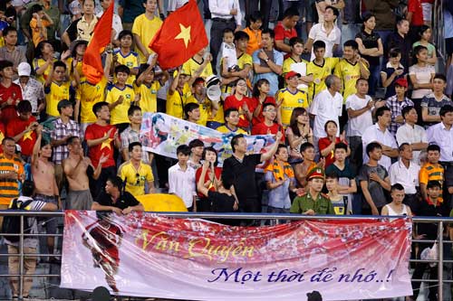 Văn Quyến chưa giải nghệ - 3