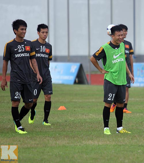 U23 Việt Nam cười tươi trước "đại chiến" - 6