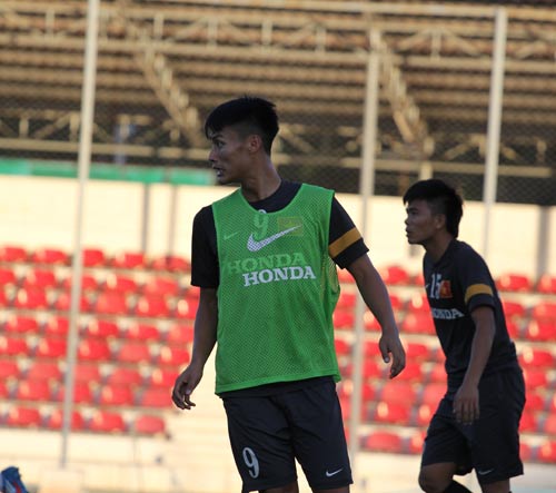 U23 Việt Nam “than” đồ ăn ở Myanmar - 8