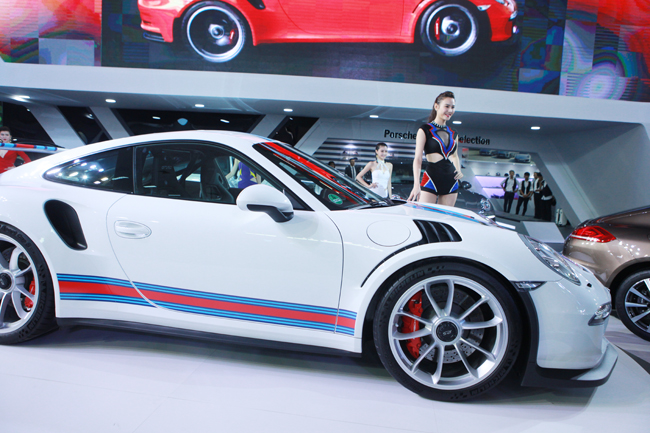 Ngắm siêu xe Porsche 911 GT3 RS &#34;độc nhất&#34; tại VIMS 2015 - 13