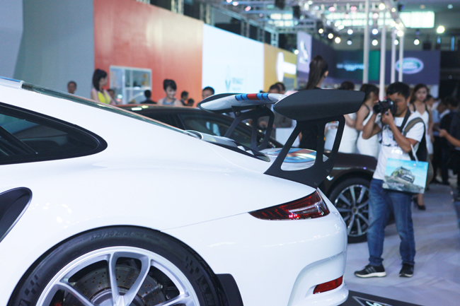 Ngắm siêu xe Porsche 911 GT3 RS &#34;độc nhất&#34; tại VIMS 2015 - 19