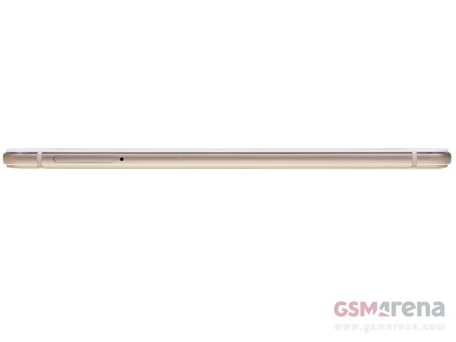 Máy hoạt động trên nền vi xử lý lõi 8 MT6752 của MediaTek, xung nhịp 1,7 GHz, chip đồ họa Mali-T760,