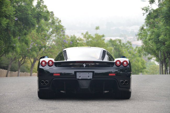 Enzo Ferrari là một chiếc siêu xe 12 xi lanh của Ferrari được đặt theo tên nhà sáng lập công ty, Enzo Ferrari.