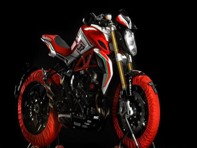 Soi MV Agusta Dragster 800 RC có động cơ nặng 52 kg